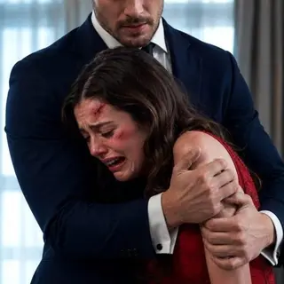 I knew Ethan Cross didn’t marry me for love. He married me to punish my father—the man he blamed for destroying his family. At our wedding, he leaned close and whispered, “Smile, sweetheart. This is the beginning of your humiliation.” Then his ex-fiancée stepped on my gown, tearing it down the side in front of everyone. But when Ethan saw the scar beneath the fabric, his face went white.