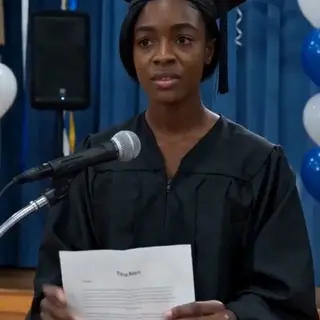 A Valedictorian Tore Up Her Graduation Speech and Named the Honor Students Who Had Left School Hungry—Then a Teacher Exposed the Fund the District Had Buried